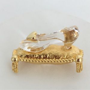 Disney Vintage Cinderella’s Slipper Brooch Collectible Miniature Lucite Gold